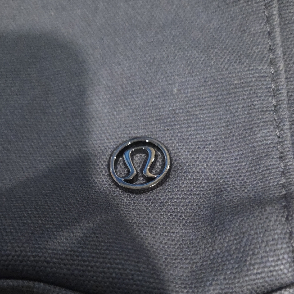 Lululemon Athletica Gray Shoulder Bag - Picture 2 of 7